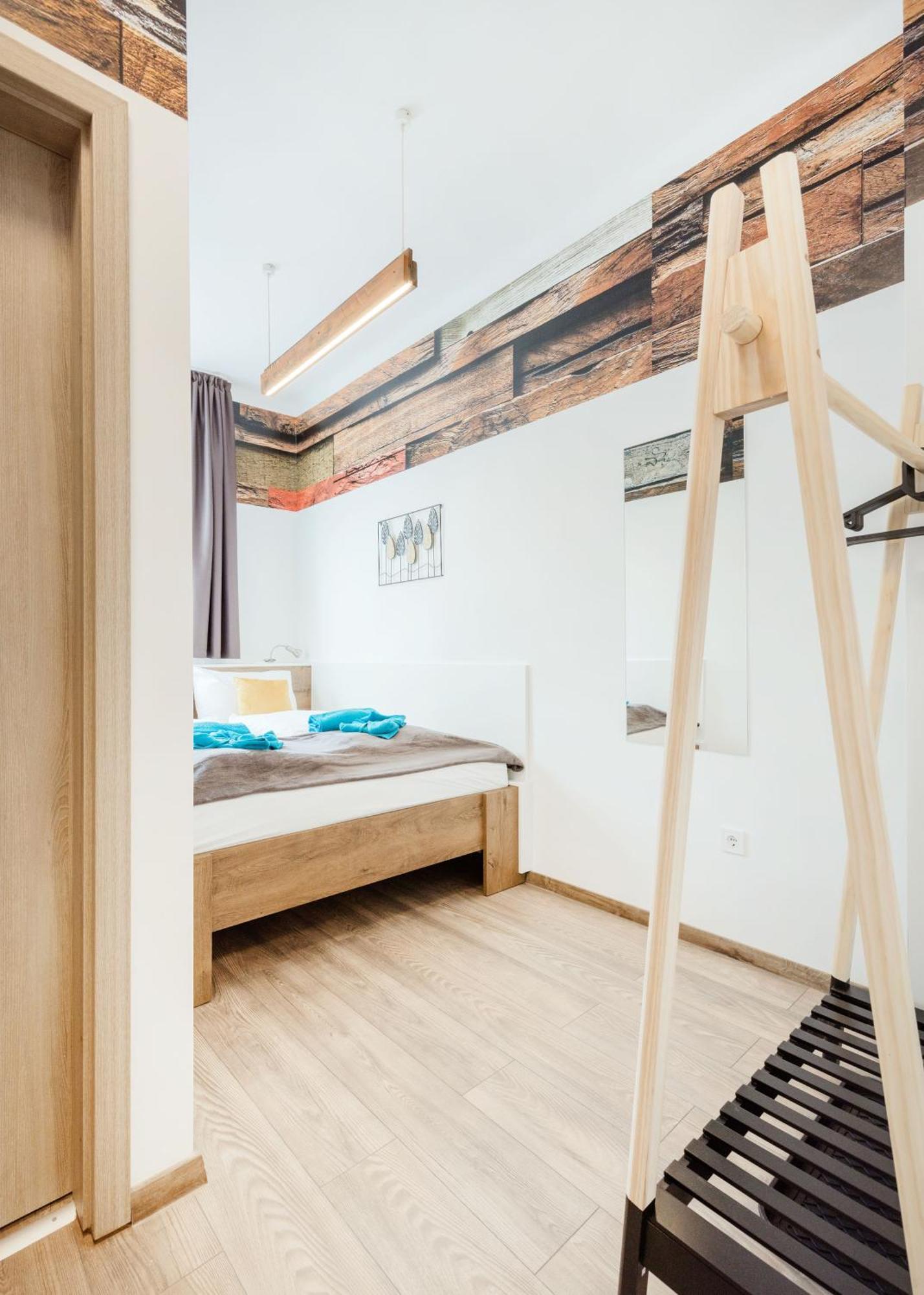 Elemental Retreats - Wood & Water Studios Budapest Luaran gambar